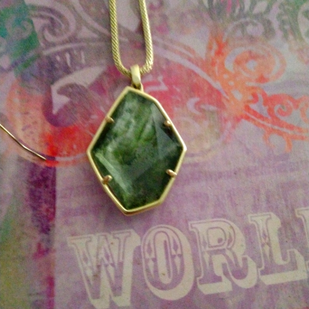 Kendra Scott Dunn necklace